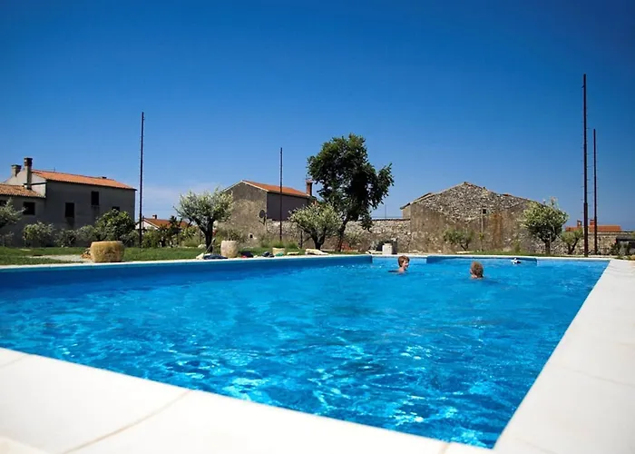 Daire In Valbandon Near & Fa Ana *