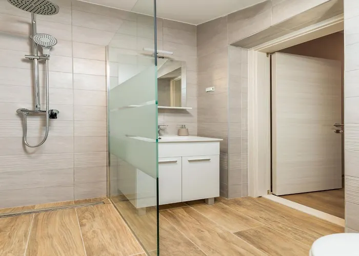 In Valbandon Near & Fa Ana *